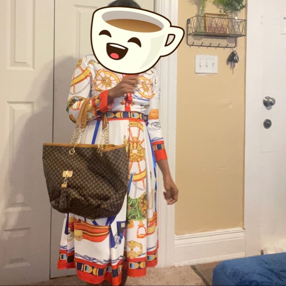 Handbag - Picture 3 of 3